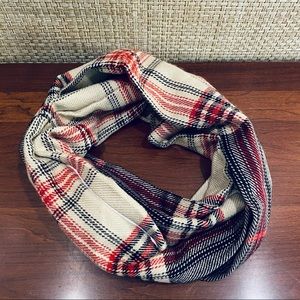 NWOT Tan Plaid Acrylic Infinity Pocket Scarf